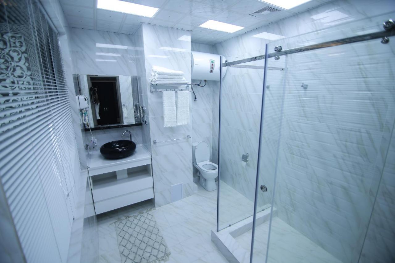 דושאנבה Safir Business Hotel O מראה חיצוני תמונה