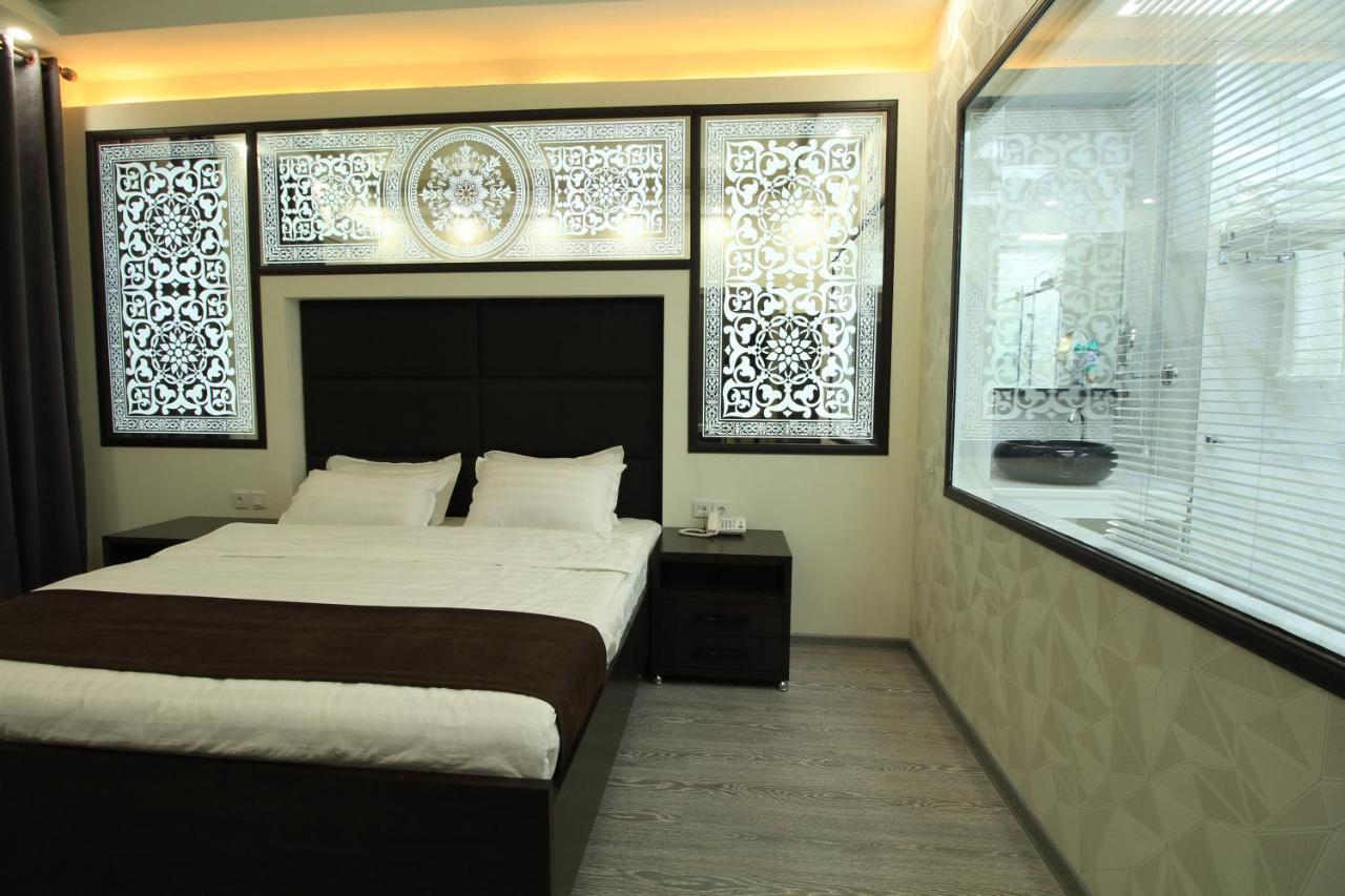 דושאנבה Safir Business Hotel O מראה חיצוני תמונה